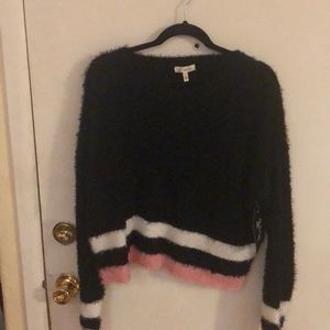 Cute Cropped Fuzzy Sweater